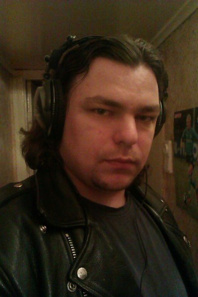 Андрей Вячеславович.27 августа 2010 в 00:31Поэт лишь тот,кто понят в этой жизни.А не поэт,кто для ...