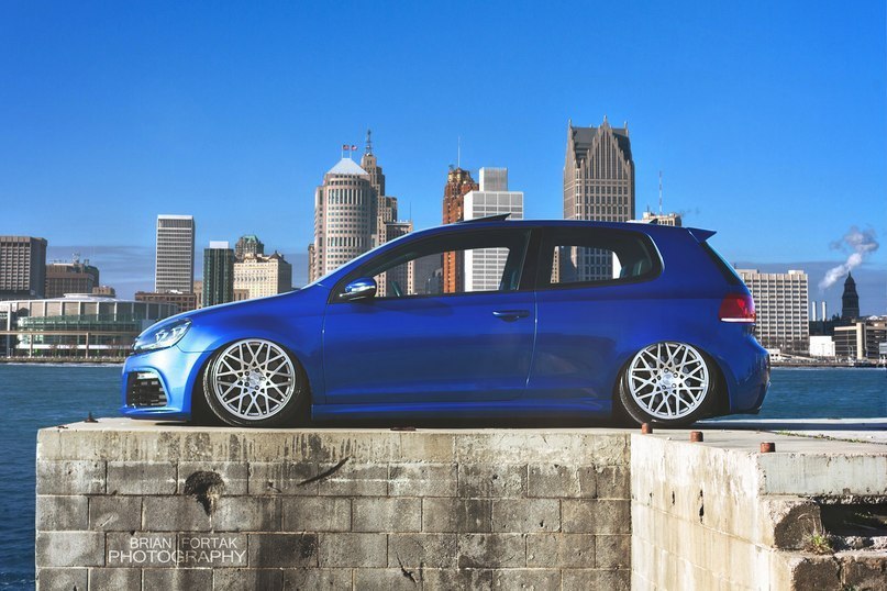 Volkswagen Golf R. - 2