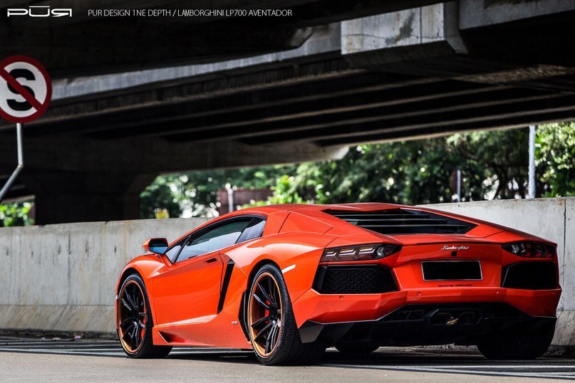 Lamborghini Aventador LP700-4. - 3