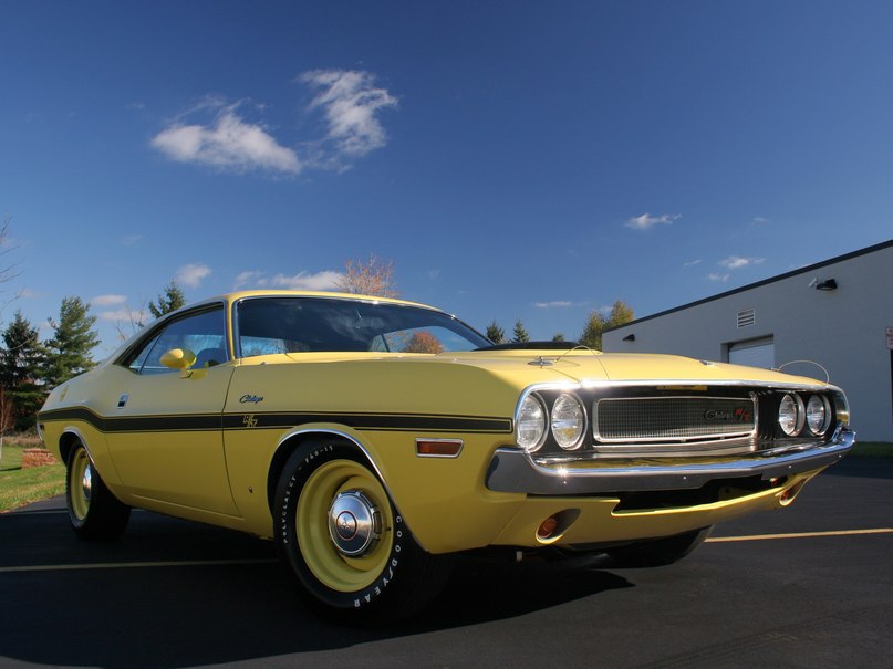 1970 Dodge Challenger R/T - 7