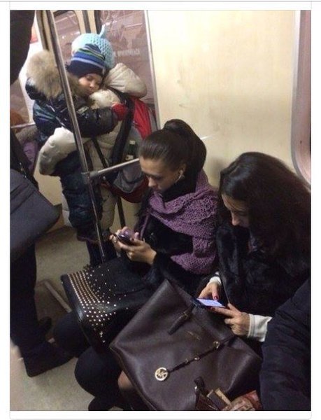 Наверное как раз пишут в интернетике "мужики пошли, никогда место не уступят женщине!"