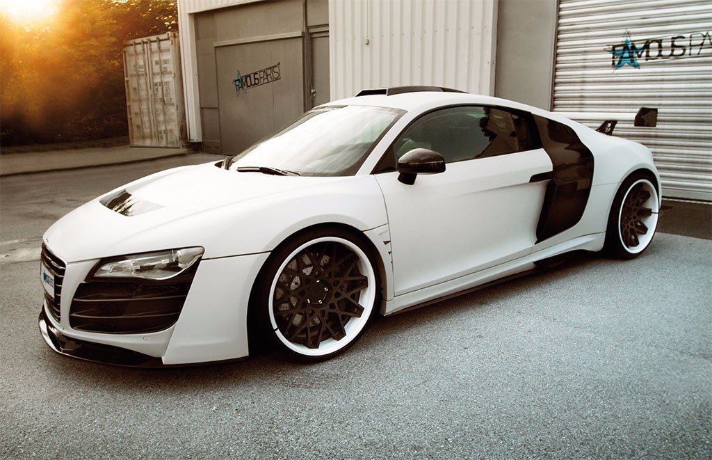 Audi R8.  