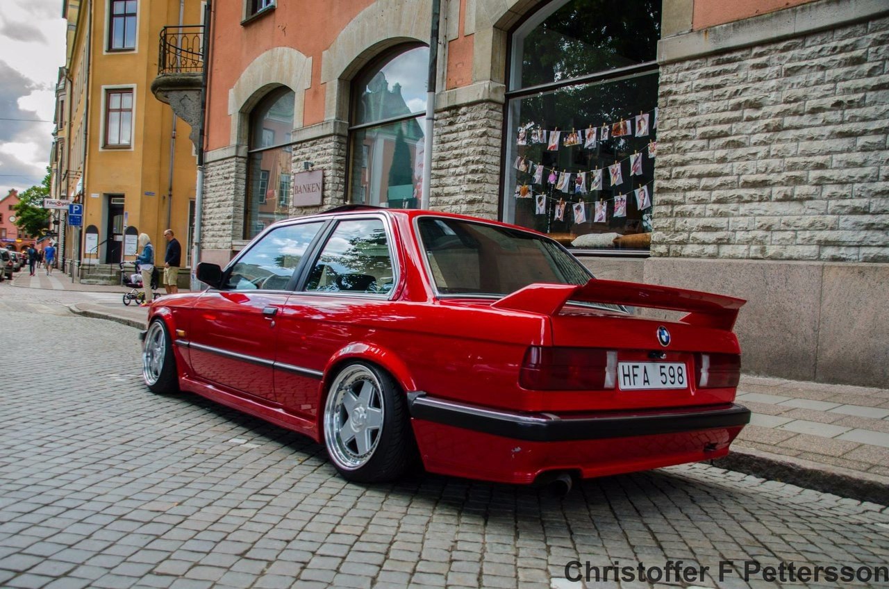 BMW 3 Series E30 - 2