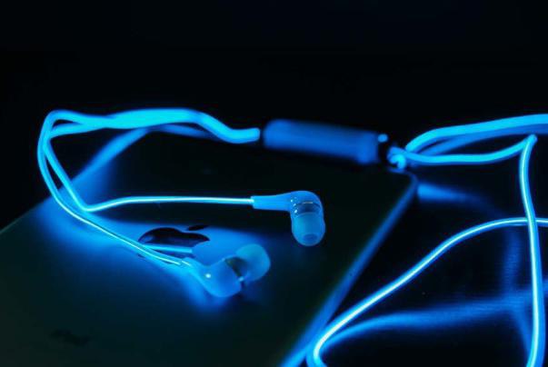 ,      .  GLOW   50%!: ...