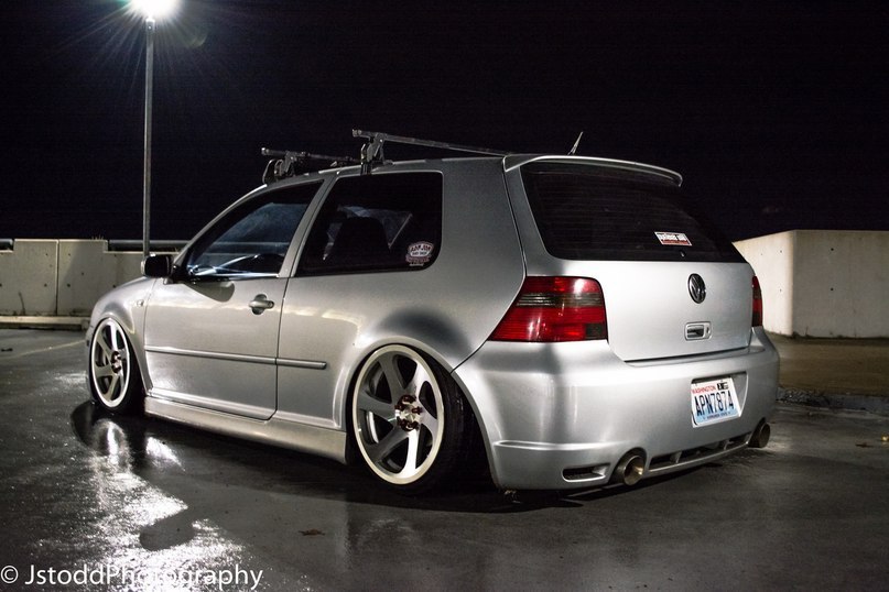 Volkswagen Golf R32. - 4