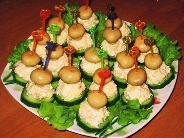 Топ-10 бесподобных закусок.1. Закусочка вкуснаяИнгредиенты:-Свежие помидоры - 0,5 кг. или 4 ...