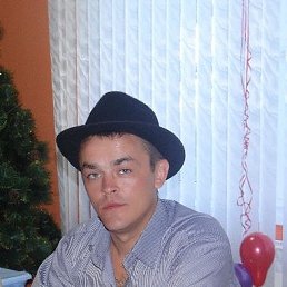Evgeniy, 41 , 
