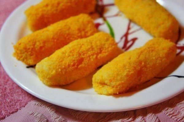 Картофельные палочки с сыром. Ингредиенты: Картофель вареный — 5 шт. Яйца куриные — 2 шт. ... - 6