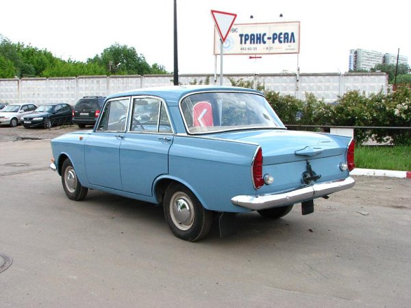 Москвич-408.Еще в 1959 году на заводе МЗМА приступили к созданию новой модели Москвич-408 с ...