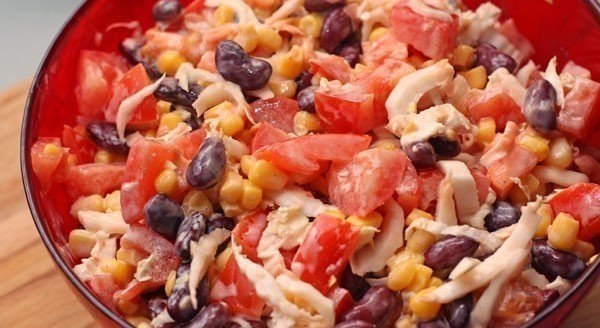 ОЧЕНЬ ВКУСНЫЙ САЛАТ.Ингредиенты:- Китайский салат (китайская капуста) 100 г- Помидоры красные 200 г- ...