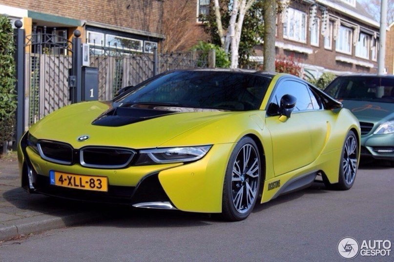 i8 - 3