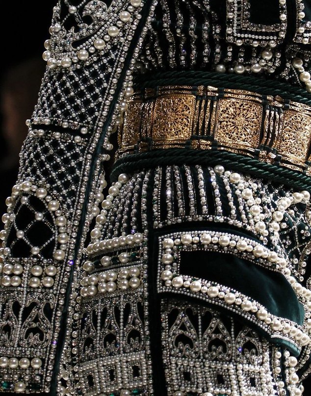 Balmain Details - 2