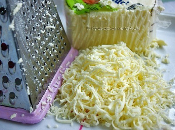 Простая закуска- хрустящий батон с сыром и чесноком.Ингредиенты:Вчерашний батон (в оригинале рецепта ... - 3