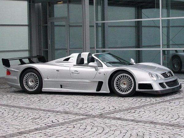 Mercedes-Benz CLK-GTR. ?