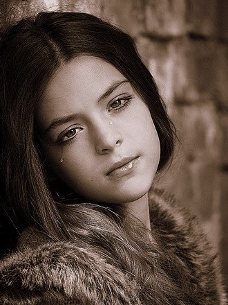 Марина Есенина. А нежность... она всё ещё жива... А я… уже скучаю по тебе… Нет-нет… не плачу… просто ...