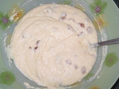 Манник с изюмом.Нам потребуется:-1 стакан манной крупы-1 стакан кефира-0.5 стакана сахара-80 гр. ... - 3