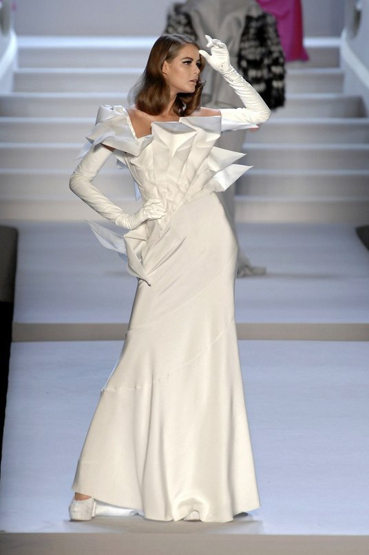 Christian Dior Couture Collection by John Galliano - 4