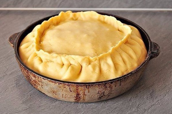 Зур бэлеш - татарский пирог с картофелем и мясом.Время приготовления: 200 минут Порций: ... - 3