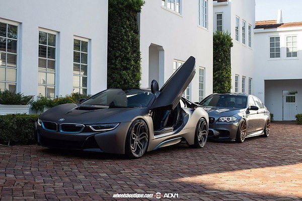 BMW i8