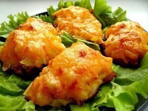 Курица, запеченная с ананасами и сыром.Состав:куриное филе: 500 г.консервированные ананасы: 450-500 ...