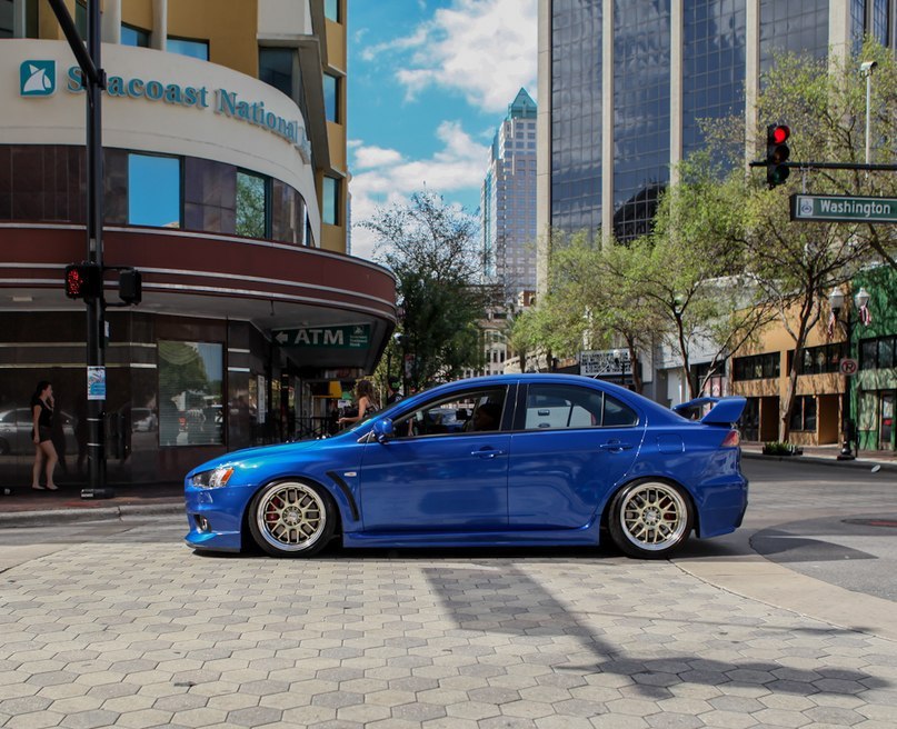 Mitsubishi Lancer Evolution X.