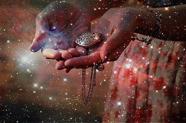 Я бессовестно спокойна, Не волнует, не тревожит... Жизнь решит, чего достойна.... Что отнимет, что ...