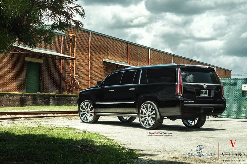 Cadillac Escalade. - 5