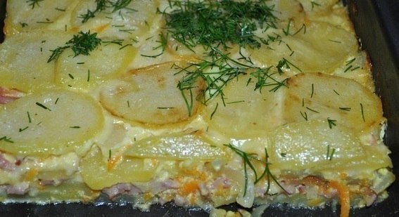 Картофельная запеканка с ветчиной и сыром.Потребуется:Картофель 5-6 средних клубней.Ветчина 150- 200 ...