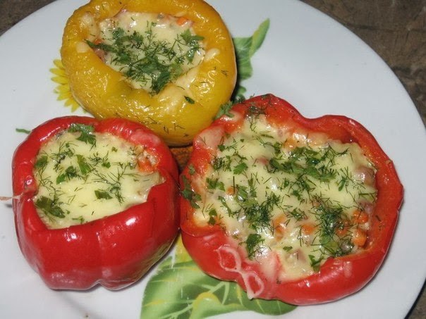 Перец с вкусной начинкой. У этого перца просто праздничная начинка. Вместо обычного фарша с рисом – ...