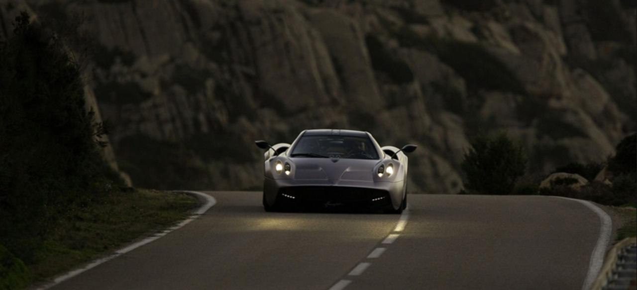 Pagani Huayra https://fotostrana.ru/away?to=/sl/3bM4 - 5