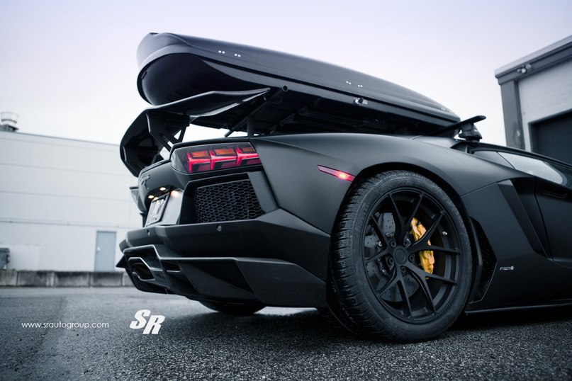 Lamborghini Aventador LP700-4. - 8