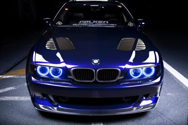 BMW E39.