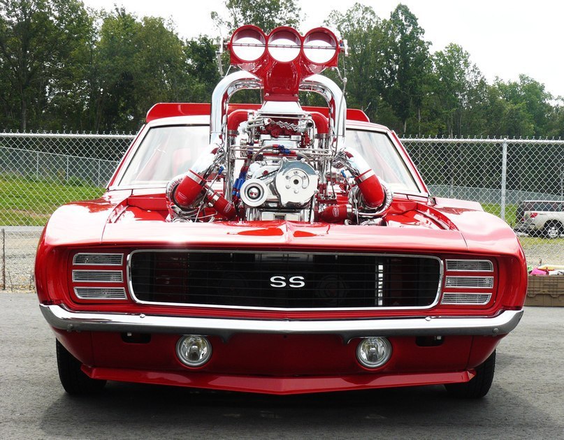 Chevrolet Camaro - Monster Engine