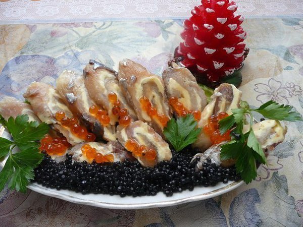 ТОР - 10 ОБАЛДЕННО ВКУСНЫХ РУЛЕТОВ! 1. РУЛЕТ. КОТОРЫЙ НРАВИТСЯ ВСЕМ. ИНГРЕДИЕНТЫ 800 гр.мякоти ... - 2