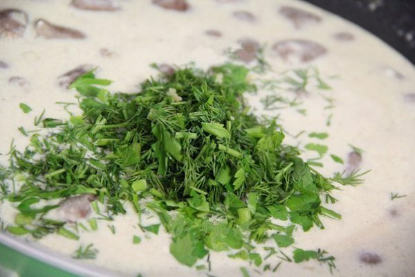 Куриные сердечки в сырном соусе. Не все любят готовить субпродукты, а ведь из них можно сделать ... - 7
