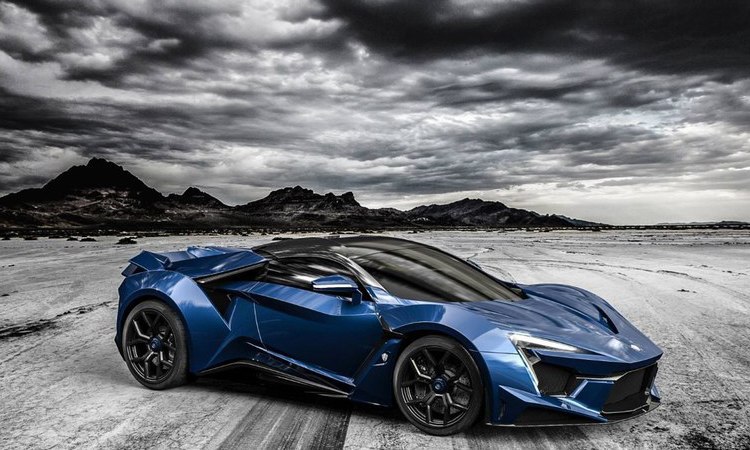  W Motors Fenyr SuperSport    25 . W Motors,   ...