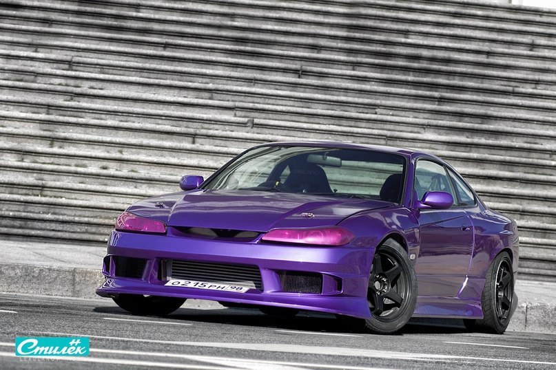 Nissan Silvia S15.