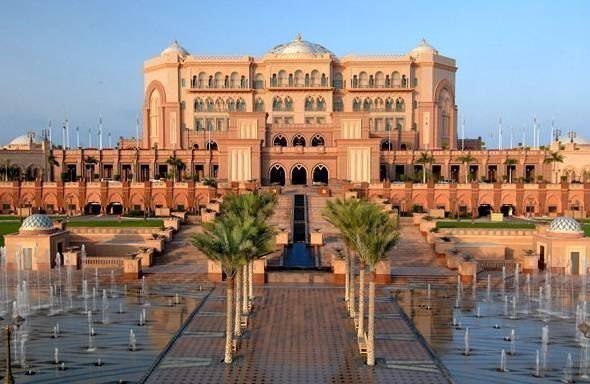 Emirates Palace  - ().     $3 .  2  .