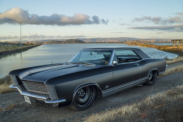 1965 BUICK RIVIERA - 2