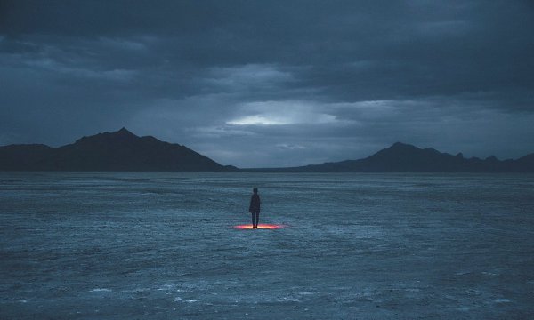 Никто не замечает твоих слёз, никто не замечает твоей грусти, никто не замечает твоей боли, но все ...