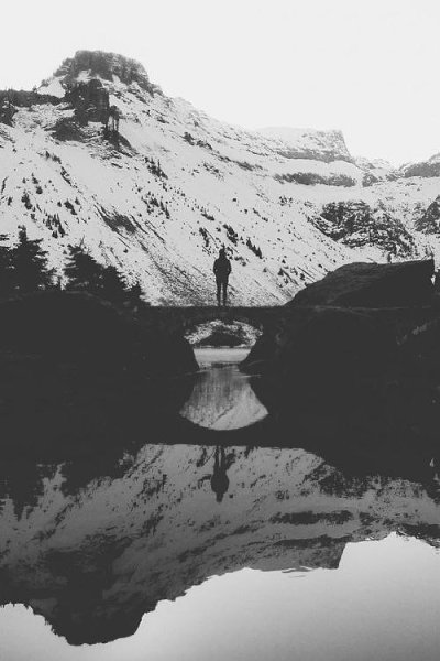 У нас есть все, чтобы быть счастливыми, но мы несчастны. Чего-то нет. Рэй Брэдбери
