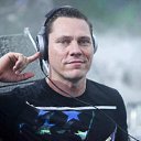  Tiesto, , 37  -  9  2015    