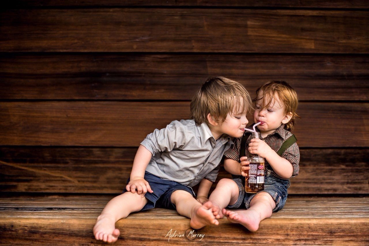 Младший брат. У меня есть маленький брат. У меня есть маленький брат. У меня есть маленький брат. У меня есть маленький брат.