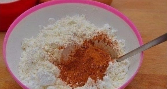 ÂÊÓÑÍÀß ØÀÐËÎÒÊÀ.ÈÍÃÐÅÄÈÅÍÒÛ: ßáëîêî — 2-3 øò. Ìóêà — 1 ÷àøêà Ìåëêèé ñàõàð — 1 ÷àøêà Êðóïíûå ÿéöà — ... - 2