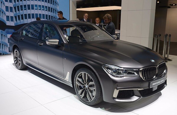 BMW M760Li xDrive