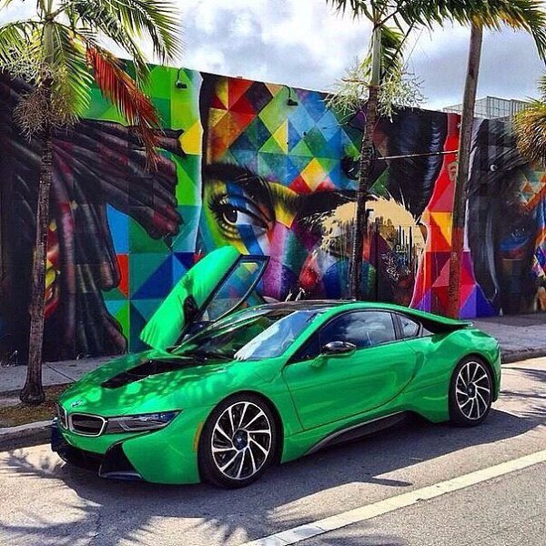 BMW i8