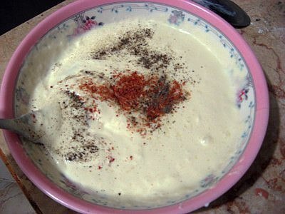Запеканка в лаваше.Это простое, быстрое и вкусное блюдо.1. Обжарить фарш с луком.2. На листы лаваша ... - 4