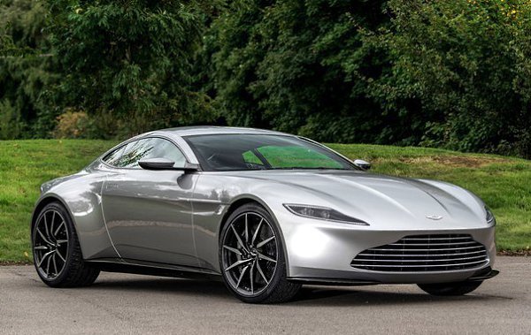 Aston Martin DB10 (3.500.000$)