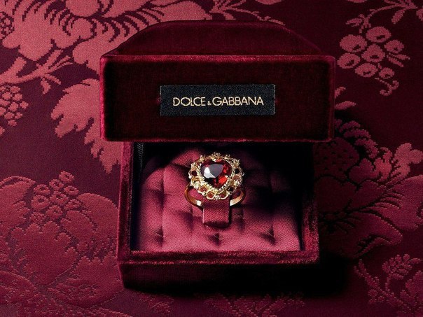    DOLCE&GABBANA. - 2