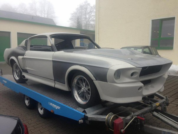 . . 1967 Mustang 